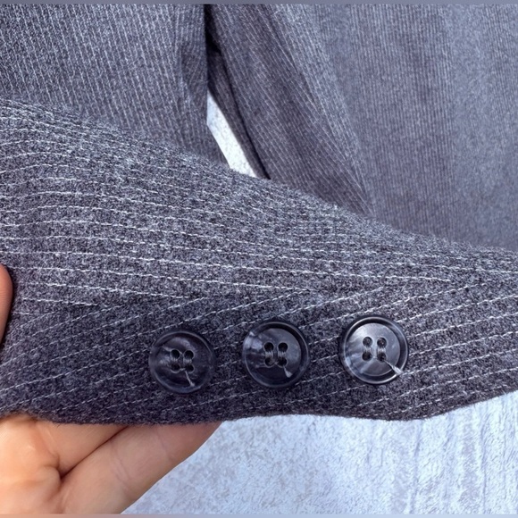 Vintage Petit Small XS  5/6  Pinstripe Wool Coat Skirt Suit Excellent Condition - Picture 7 of 13